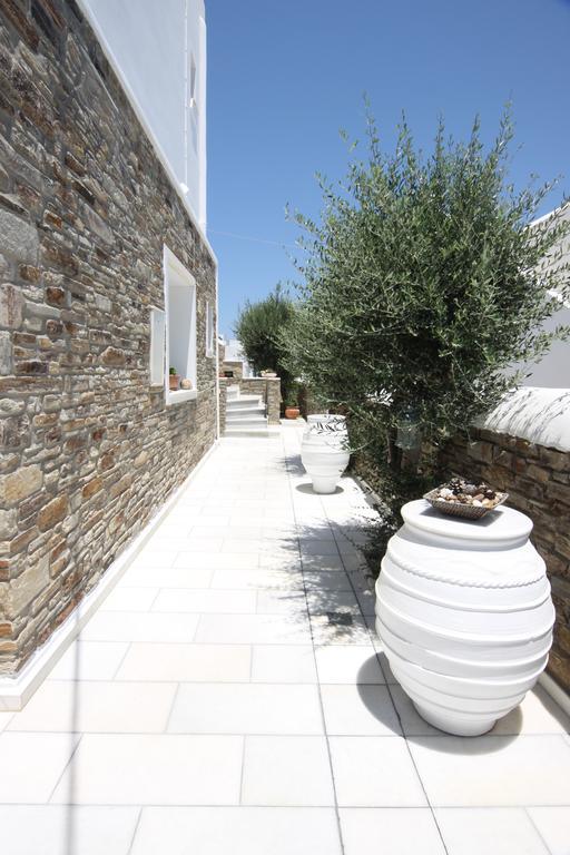 Aegeo Inn Antiparos Bagian luar foto