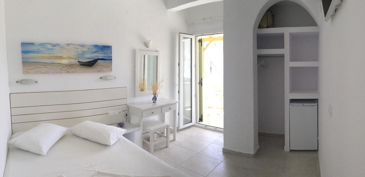Aegeo Inn Antiparos Bagian luar foto